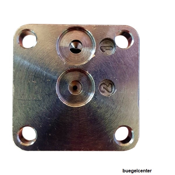 M15-Platte-beschriftet